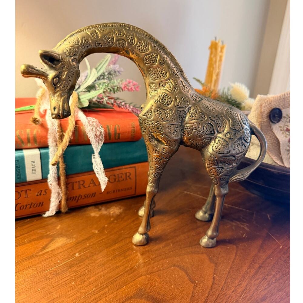 Vintage Solid Brass Giraffe 8.5" Mid Century Elegant Statue Safari Decor